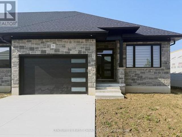 House for sale in North Middlesex, Ontario