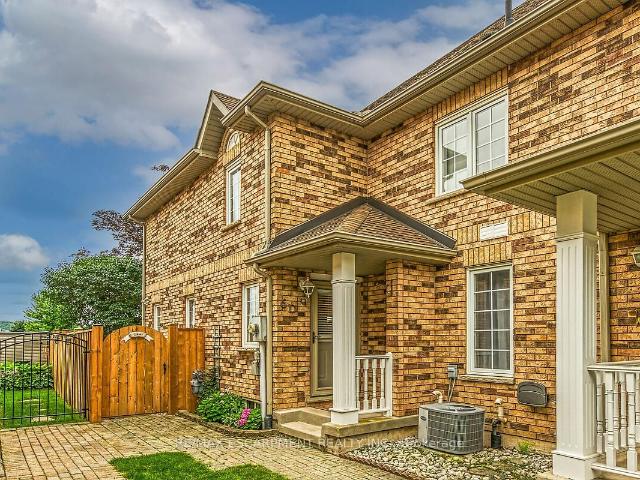 Condo for sale in Niagara, Ontario