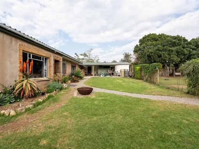 Property for sale in Bushmans River Mouth, Eastern Cape
