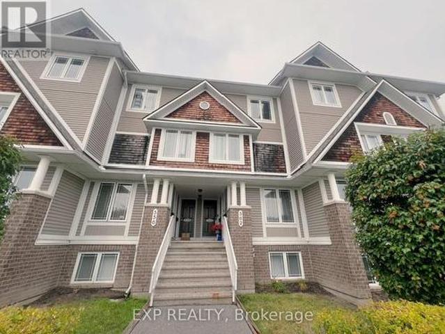 Townhouse for rent in Ottawa