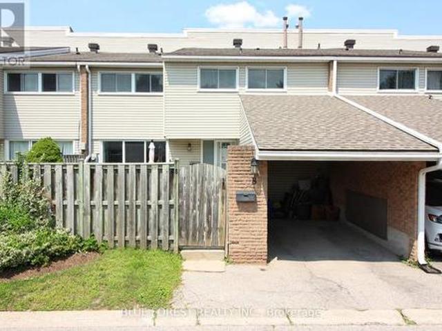 Townhouse for sale in Arva, Ontario