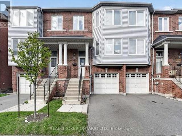 Townhouse for sale in Mississauga, Ontario