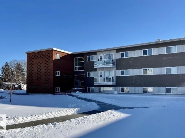 Apartment for sale in Wedgewood, Alberta