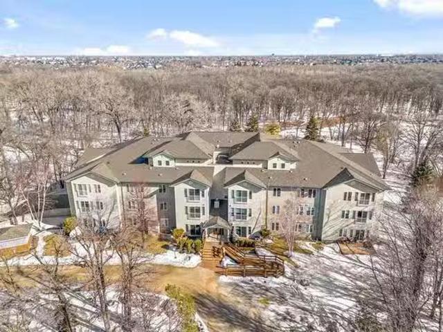 Condo for sale in East St. Paul, Manitoba