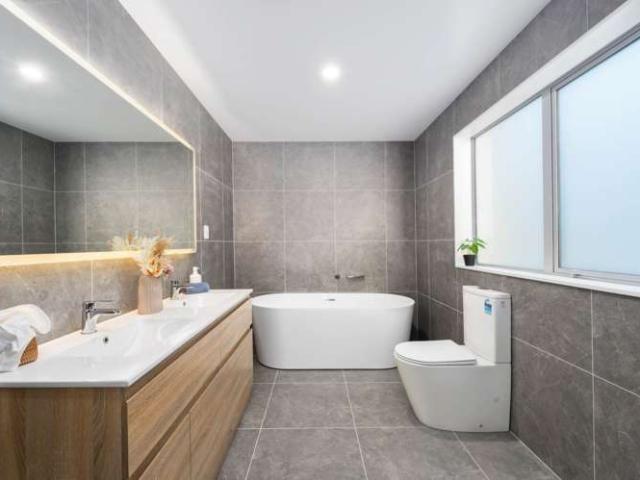 House for sale in Oratia