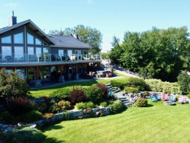 House for sale in Alberta