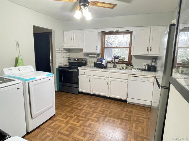 House for sale in Hyde Park, New York