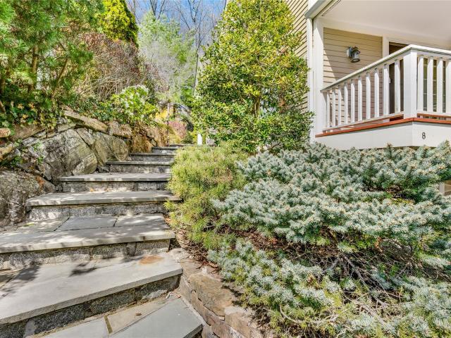 Townhouse for sale in Armonk