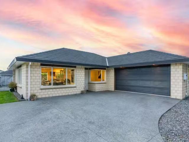 House for rent in Paraparaumu, Wellington