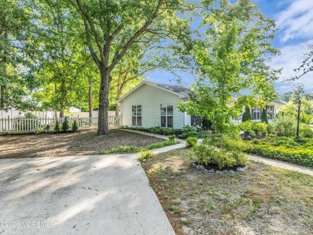 House for sale in Manahawkin, New Jersey