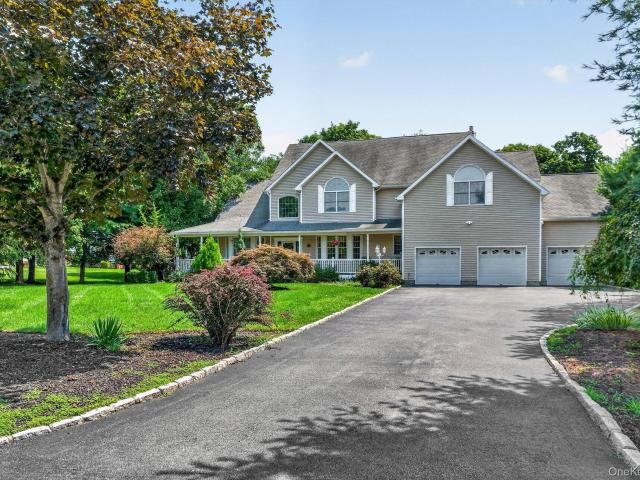 House for sale in Holmes, New York