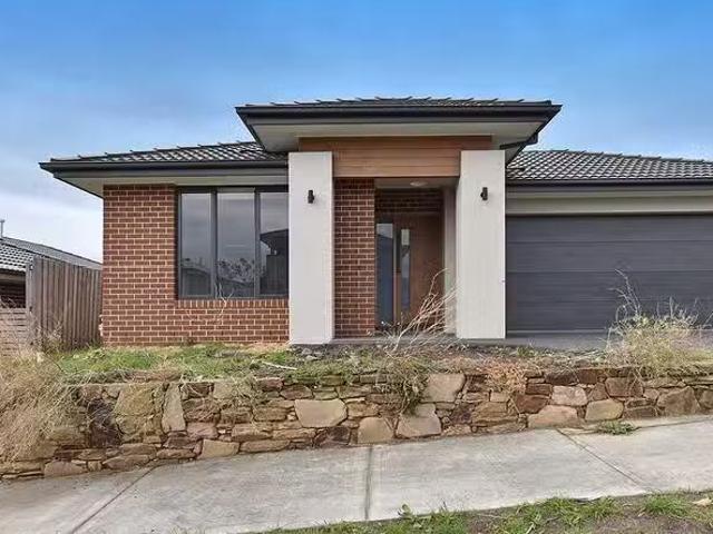 House for rent in Greenvale, Victoria