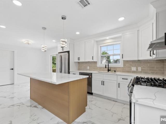 House for sale in Lodi, New Jersey