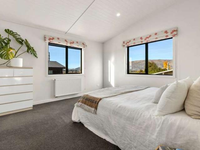 House for sale in Otakou