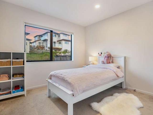 Townhouse for sale in Whangaparaoa