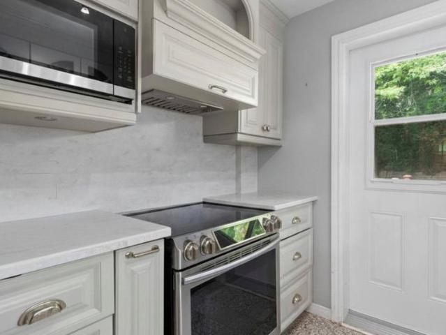 House for rent in Pointe-claire, Quebec