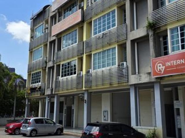 Shop for sale in Petaling, Damansara Damai