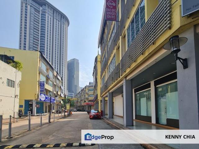 Shop for sale in Petaling, Damansara Damai