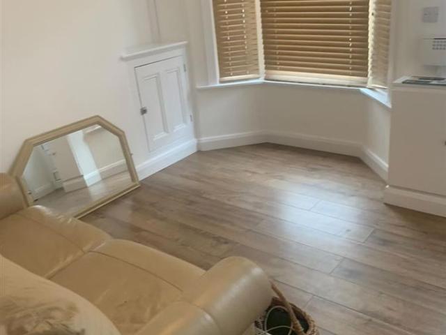 Apartment for rent in Garston, Calderstones