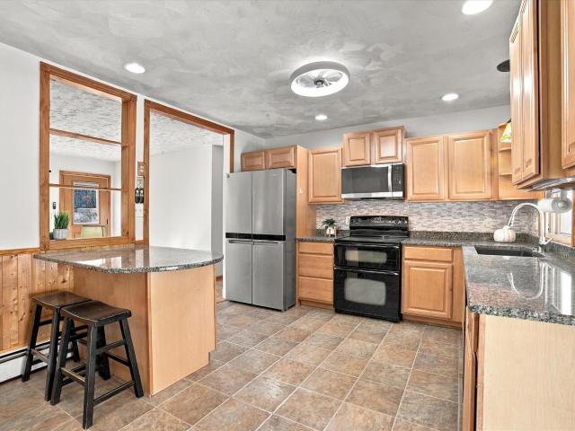 House for sale in Hooksett, Merrimack County