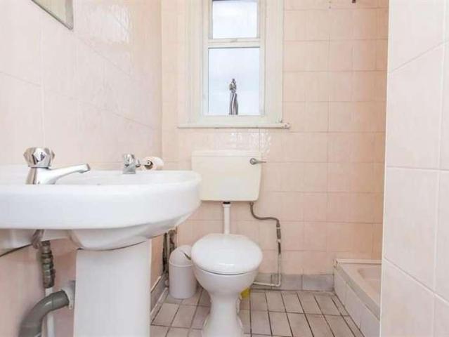 House for sale in Shepherd's Bush, Greater London