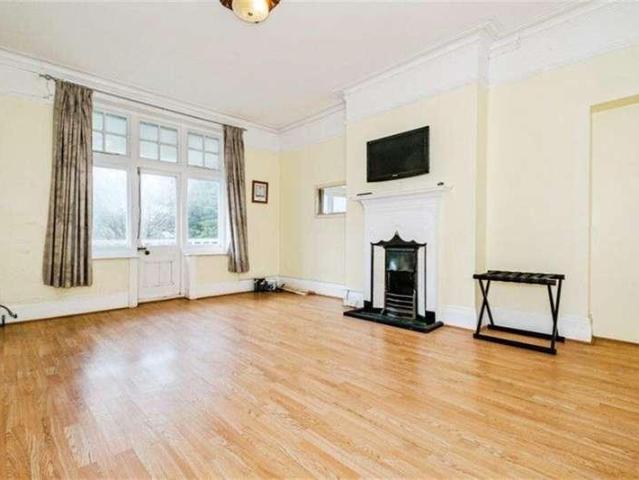House for sale in Littlehampton, Arun
