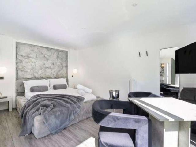 House for sale in Copthorne, Mid Sussex
