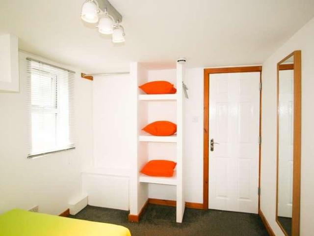 House for sale in Georgia, Greater Manchester
