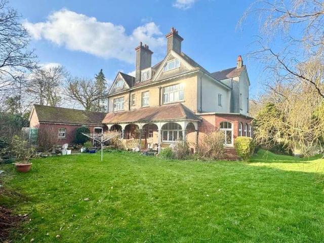 House for sale in Llandrindod Wells