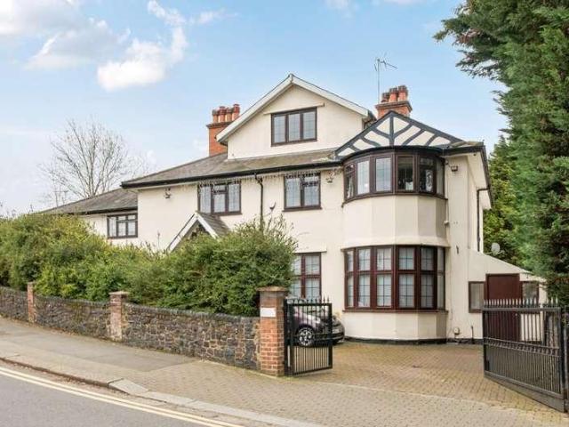 House for sale in London Borough of Barnet, Greater London