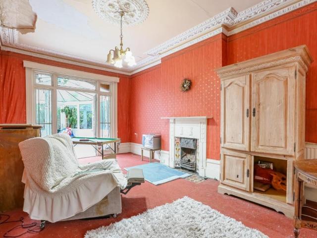 House for sale in London Borough of Lewisham, Forest Hill