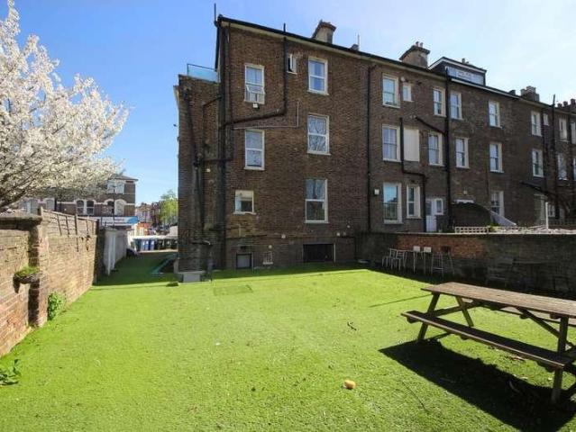 House for sale in London Borough of Ealing, Park Royal