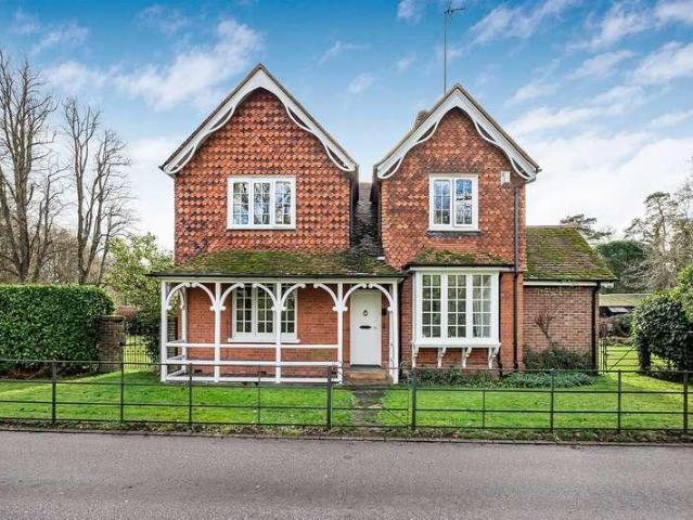 House for sale in Wokingham Without, Wokingham