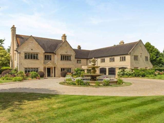 House for sale in Boughton
