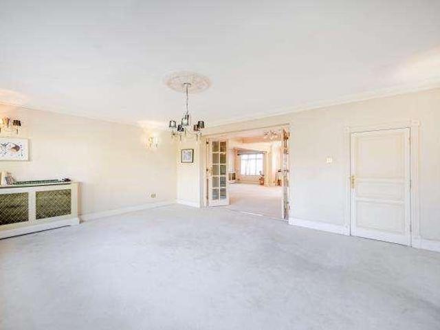 House for sale in Totteridge, Greater London