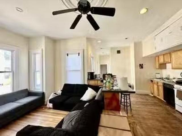 Condo for rent in Brighton