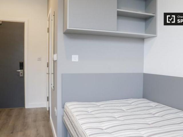 Apartment to rent in Bluebell, North Tipperary