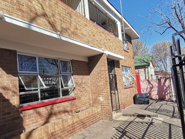 Apartment for sale in Vosloorus, Gauteng