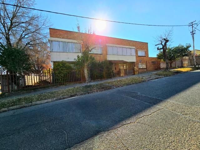 Apartment for sale in Vosloorus, Gauteng