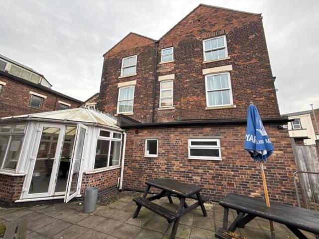 Apartment for sale in Longton, Firbank