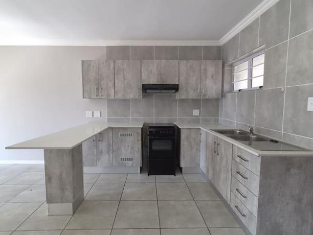 Apartment for sale in Dr Kenneth Kaunda, North West