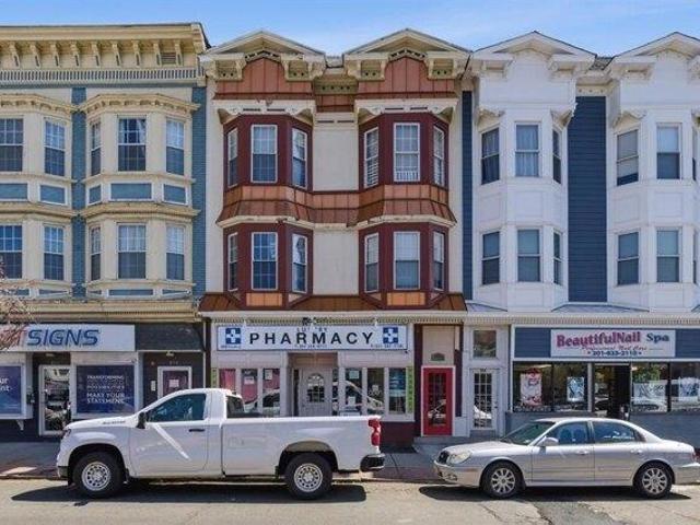 House for sale in Bayonne, Hudson County