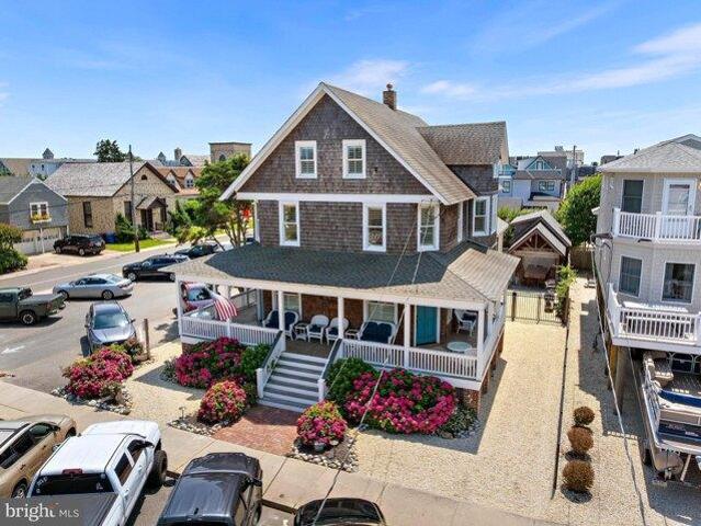 House for sale in Beach Haven Historic District, Beach Haven