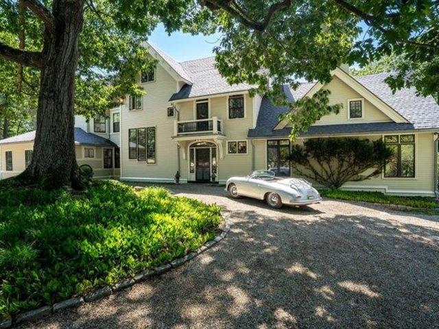 House for sale in Beverly, Massachusetts