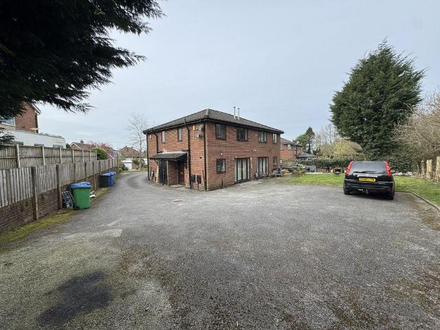 Flat for sale in Trub, Burnedge