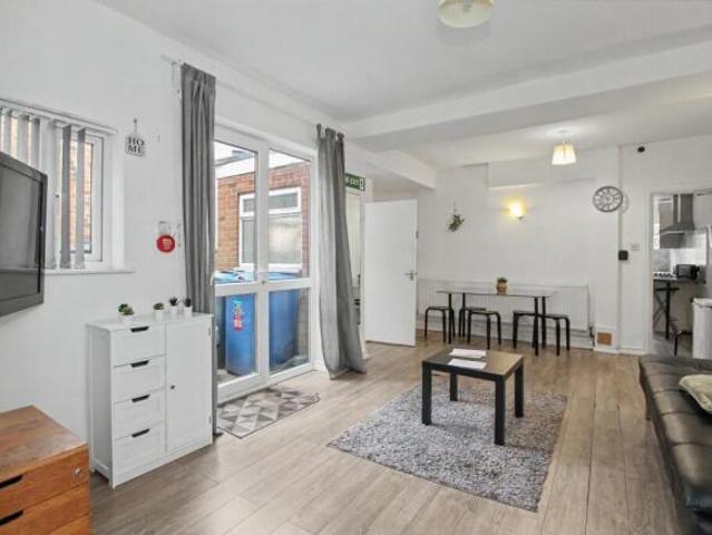 Apartment for sale in East Midlands, England