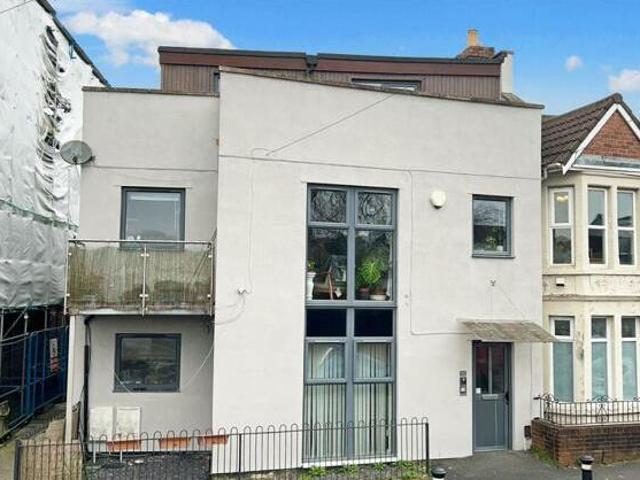 House for sale in Feckenham, City Of Bristol