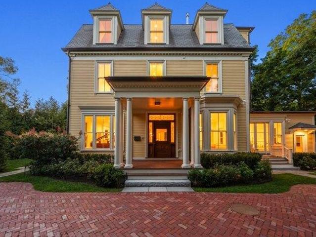 House for sale in Old Cambridge, Cambridge