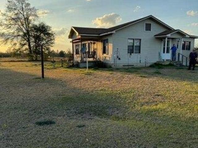 House for sale in Cottondale, Florida