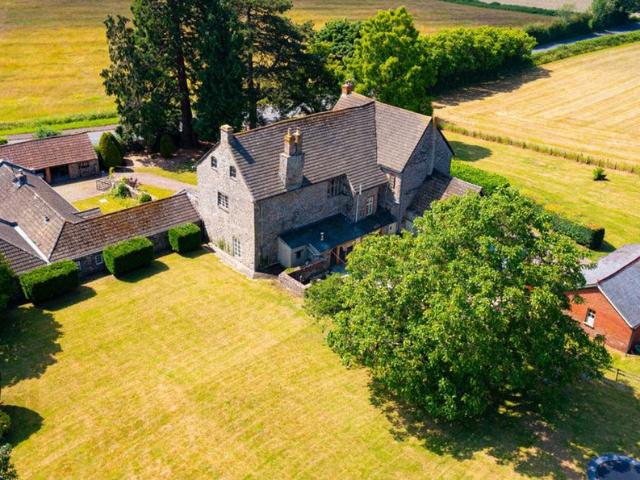 House for sale in Llangattock Nigh Usk, Wales